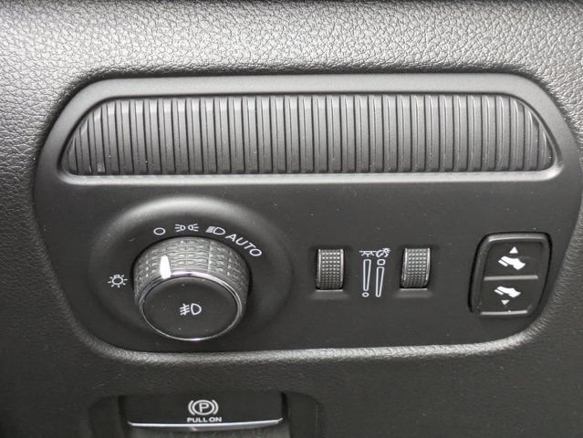 Used 2024 Jeep Wagoneer Series III AWD/4WD image 26