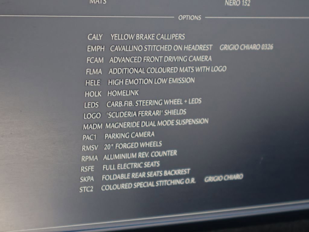 Used 2020 Ferrari Portofino RWD image 24
