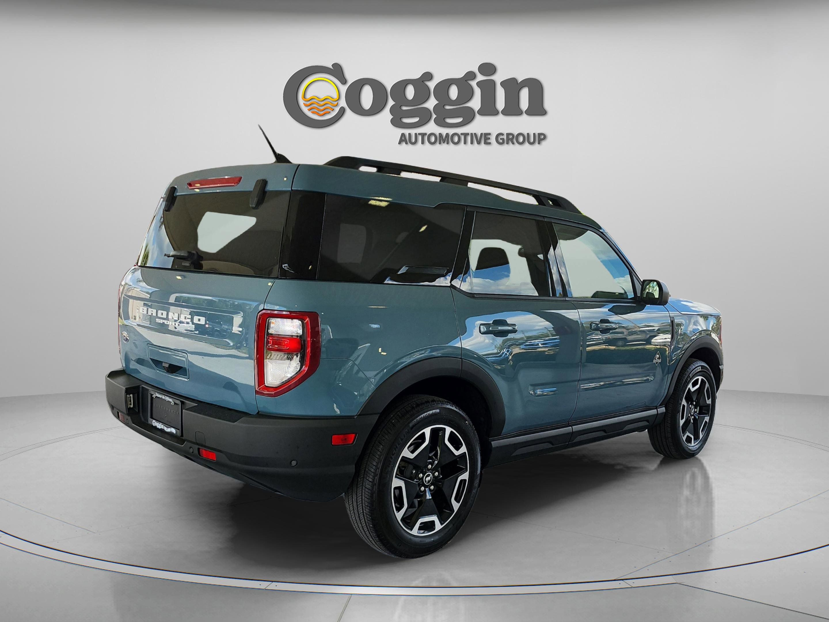 Certified 2023 Ford Bronco Sport Outer Banks w/ Tech Package image 28