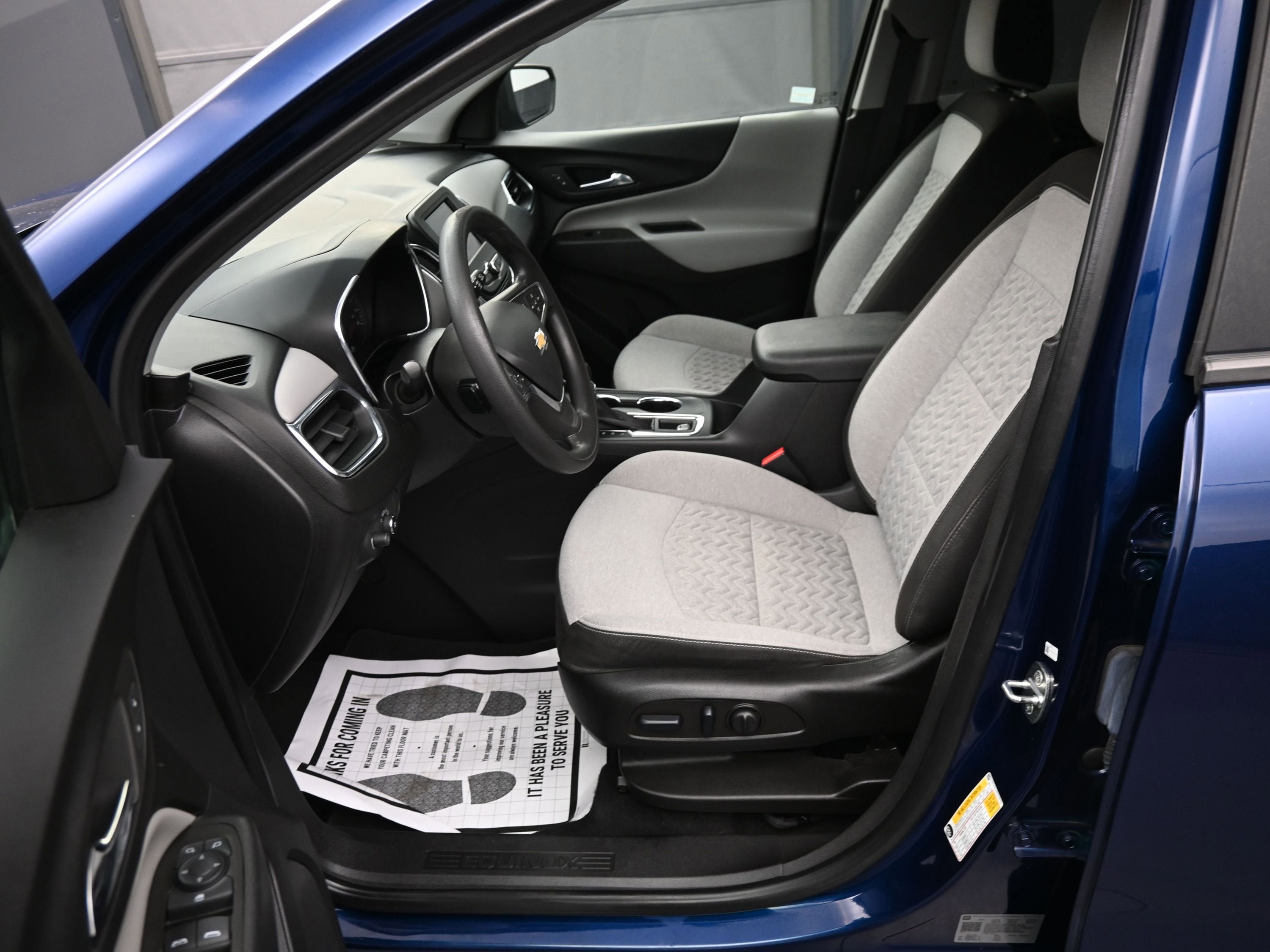 Certified 2022 Chevrolet Equinox LS w/ LS Convenience Package AWD/4WD image 10