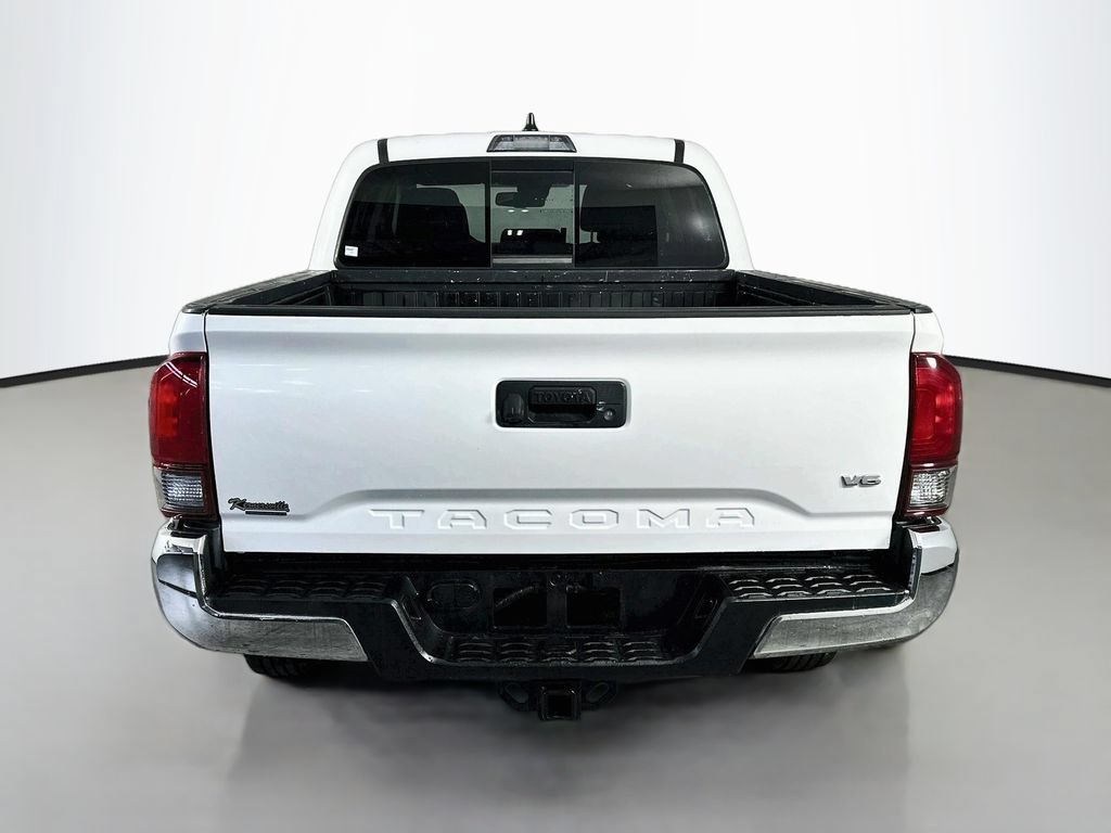 Used 2020 Toyota Tacoma SR5 RWD image 6