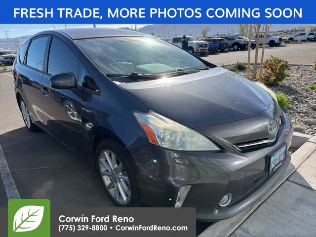 Used 2013 Toyota Prius V Five image 1