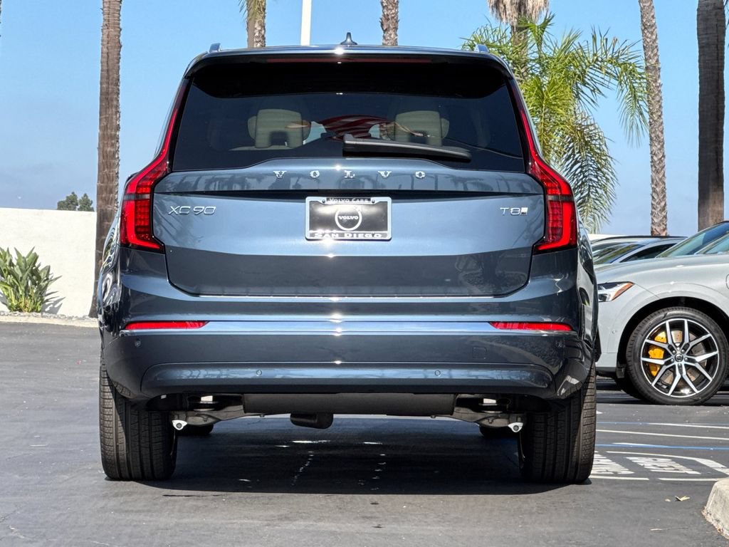 New 2026 Volvo XC90 T8 Ultra w/ Protection Package Premier AWD/4WD image 4