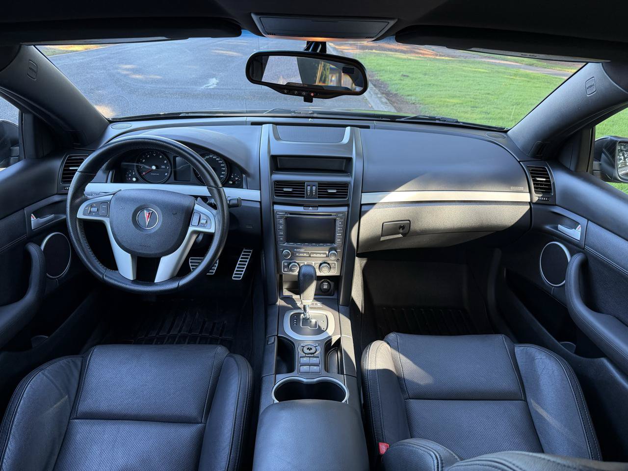 Used 2009 Pontiac G8 GT w/ Premium Package RWD image 25