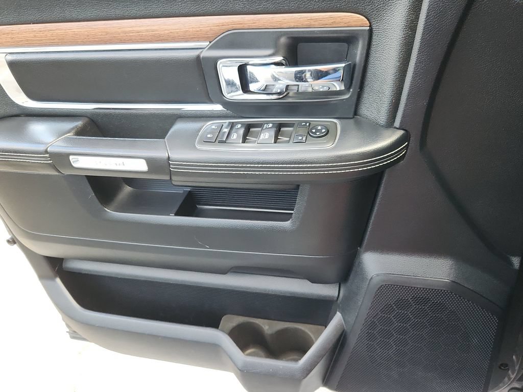 Used 2014 RAM 3500 Laramie w/ Cold Weather Group AWD/4WD image 9