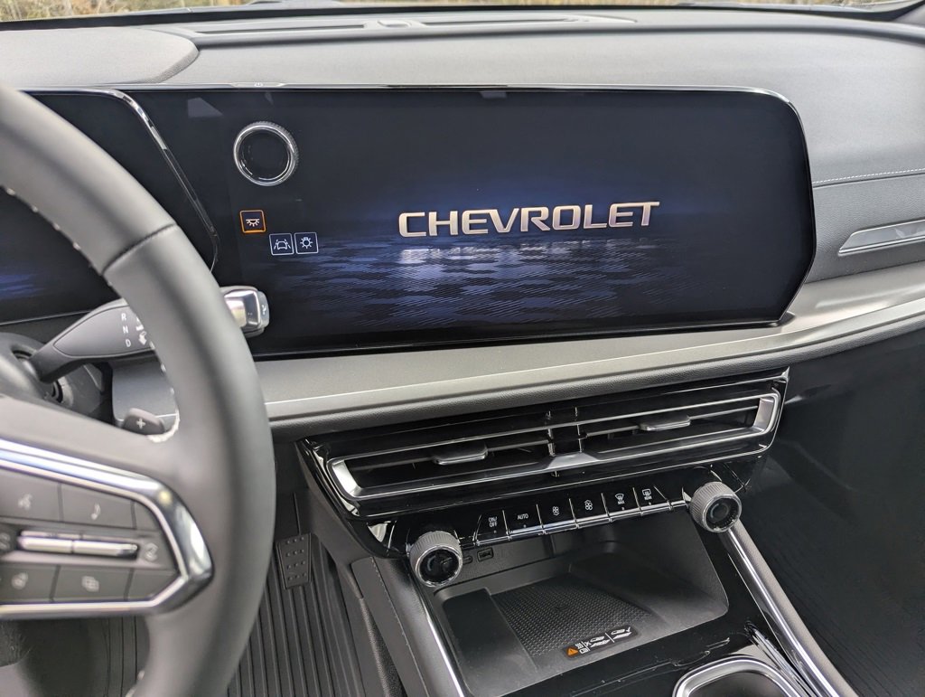 New 2026 Chevrolet Traverse LT w/ Midnight/Sport Edition image 23