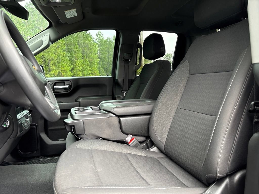Used 2025 Chevrolet Silverado 1500 Custom AWD/4WD image 12