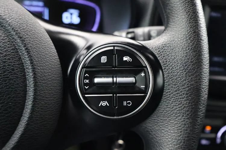 Used 2024 Kia Soul LX w/ LX Technology Package FWD image 20