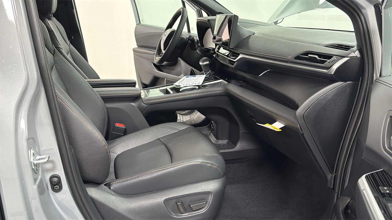 New 2026 Toyota Sienna XLE Woodland Edition image 19