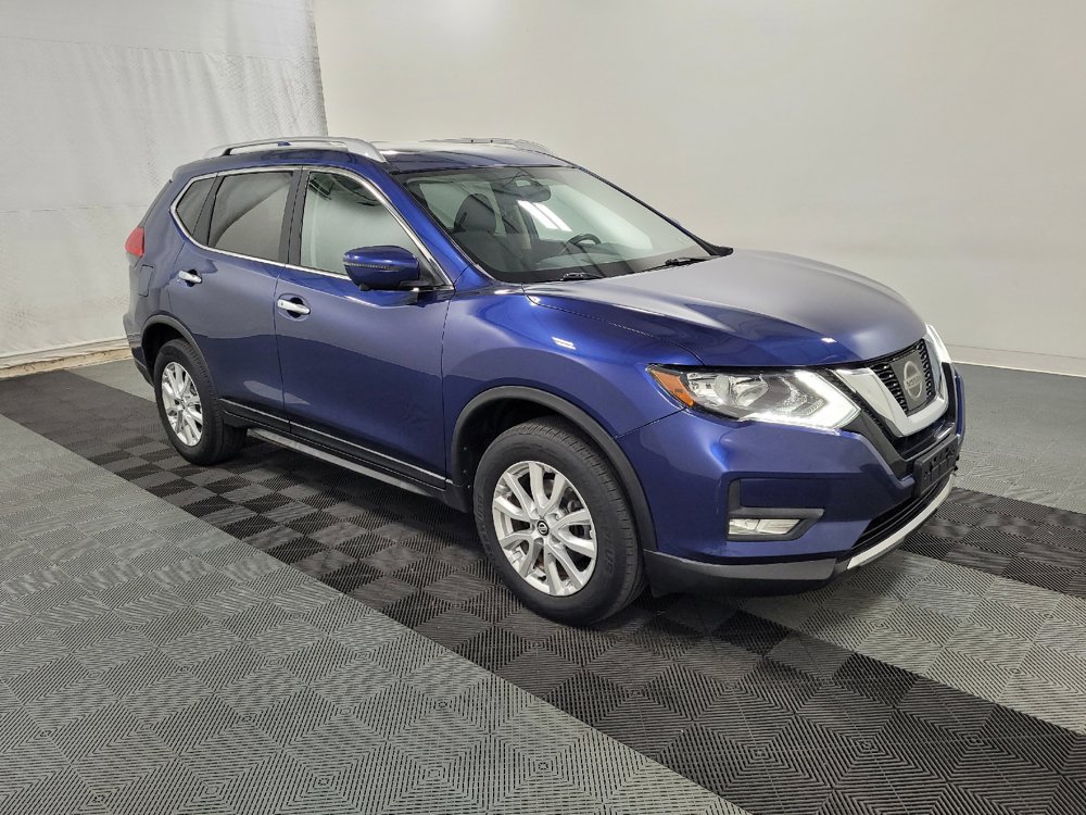 Used 2017 Nissan Rogue SV w/ Sun & Sound Touring Package AWD/4WD image 11