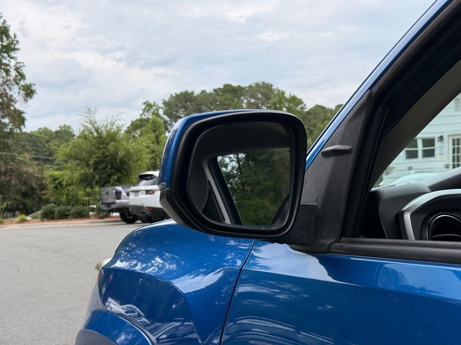 Used 2018 Toyota Tacoma SR5 RWD image 15