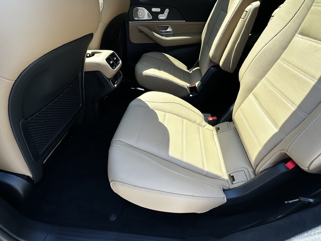 New 2026 Mercedes-Benz GLS 450 4MATIC image 24
