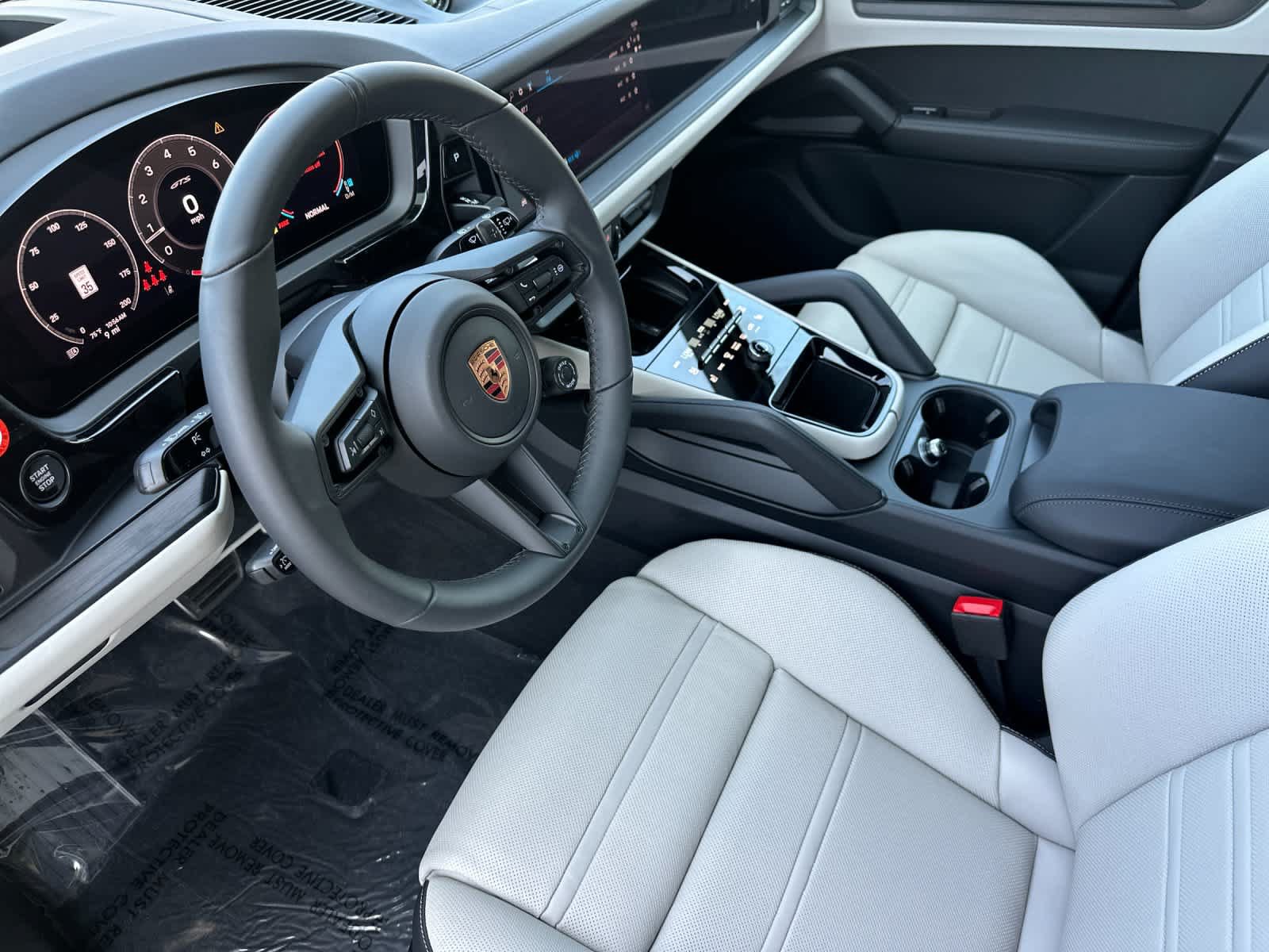 New 2026 Porsche Cayenne GTS AWD/4WD image 4