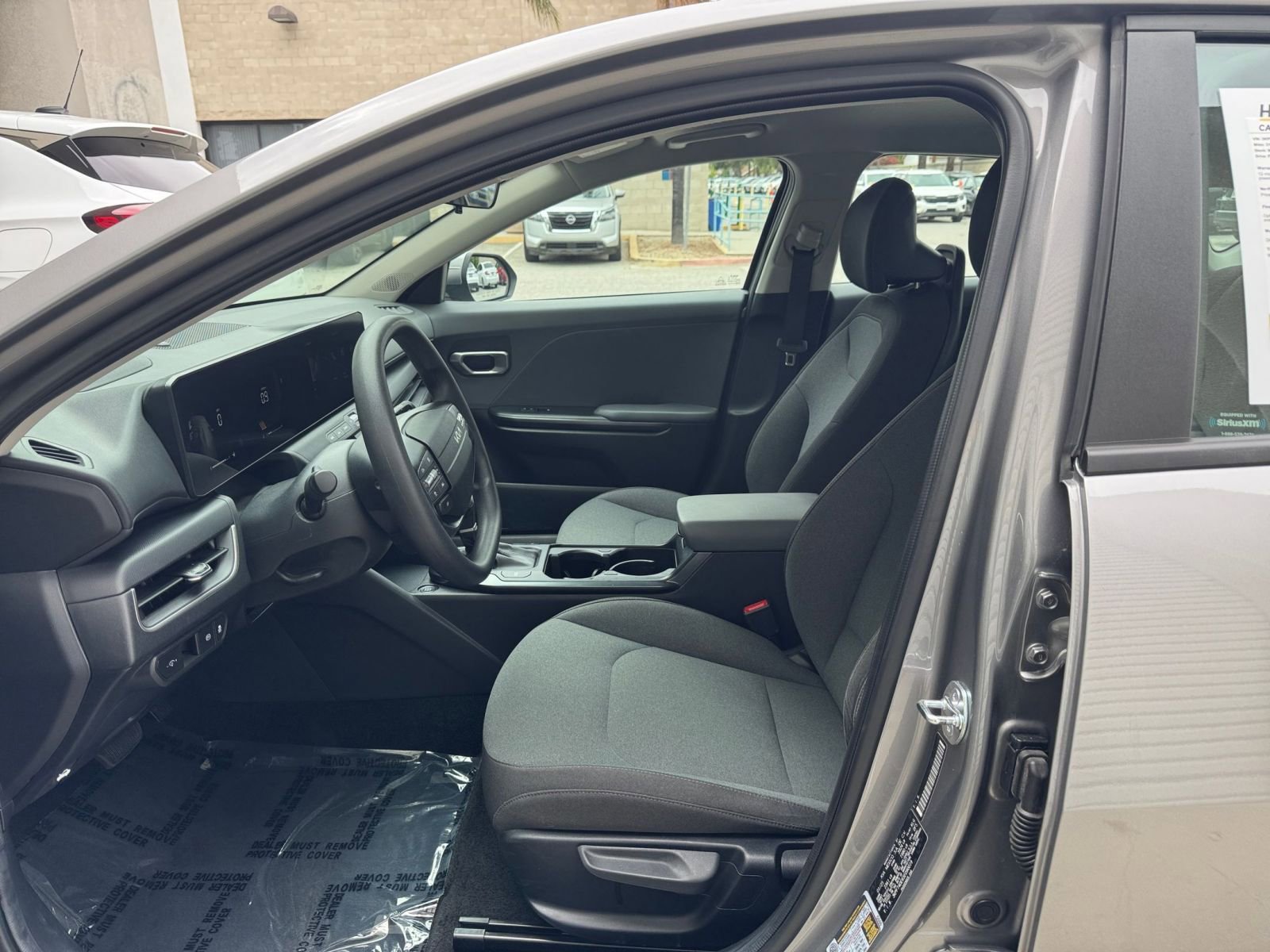Used 2025 Kia K4 FWD image 27