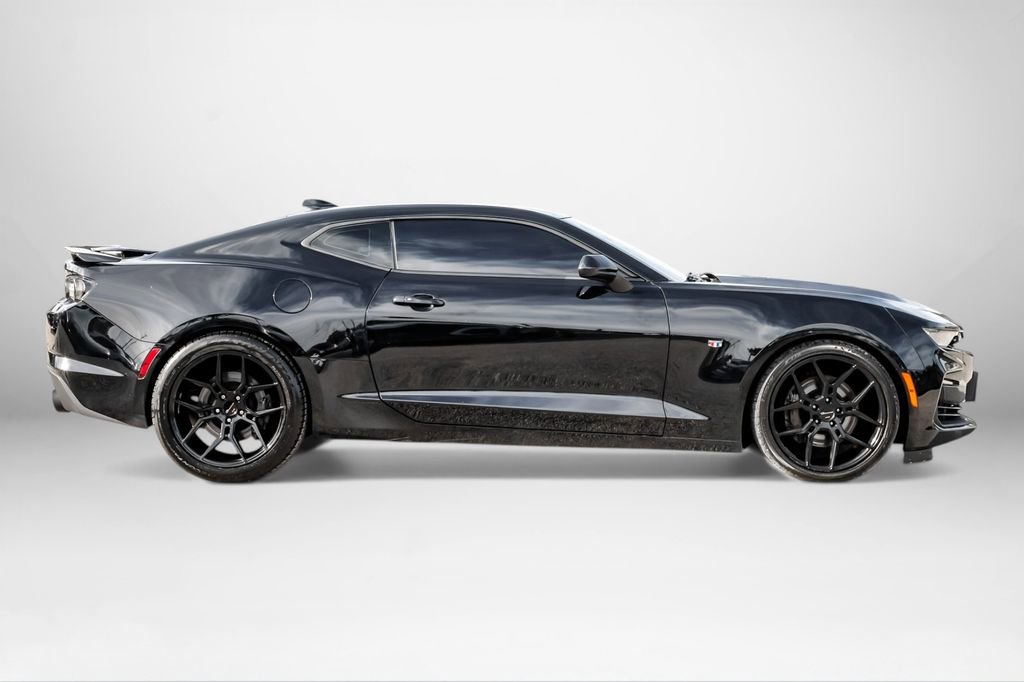 Used 2023 Chevrolet Camaro SS RWD image 5