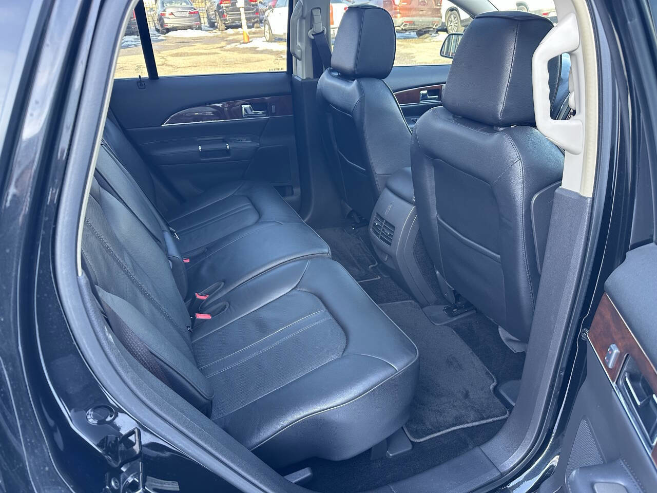 Used 2015 Lincoln MKX FWD w/ Equipment Group 102A image 35