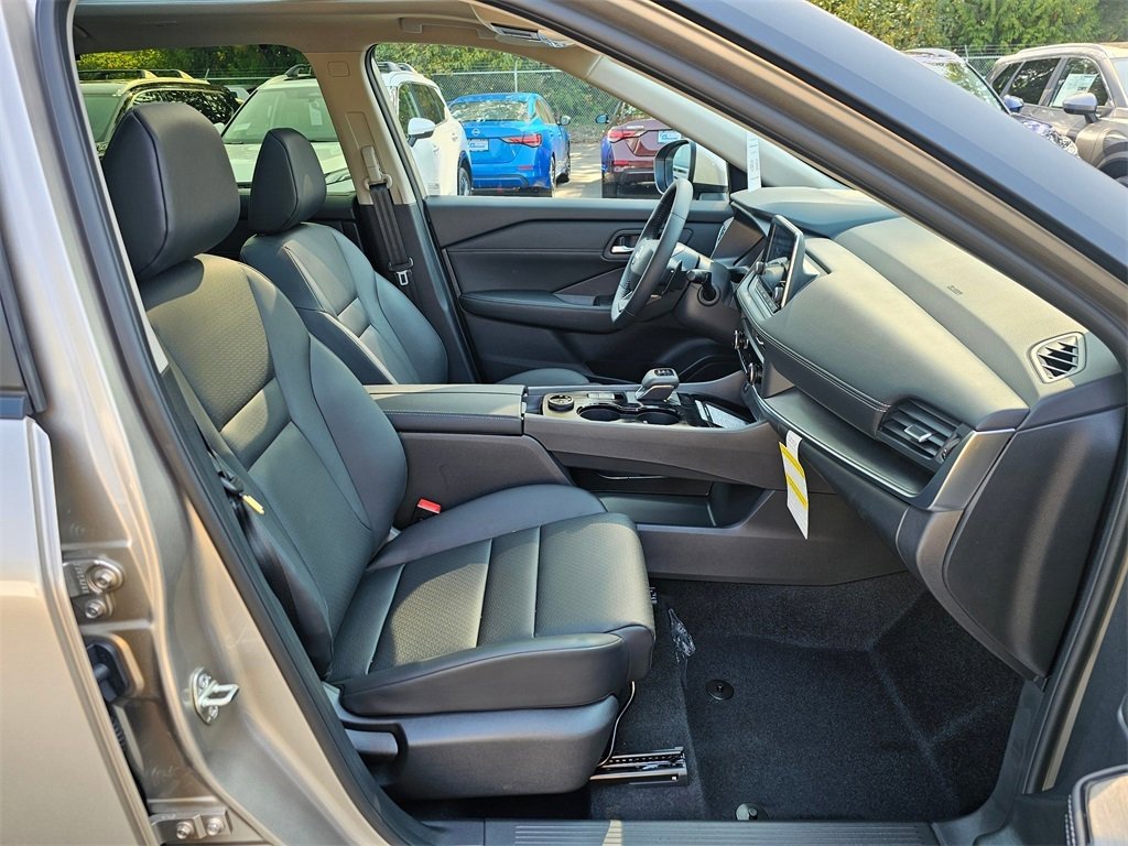 New 2026 Nissan Rogue SV image 27