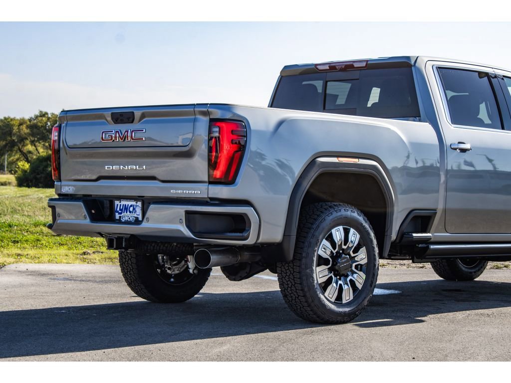 New 2026 GMC Sierra 2500 Denali w/ Denali Reserve Package image 19