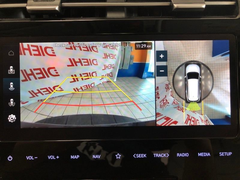 Used 2023 Hyundai Tucson Limited image 32