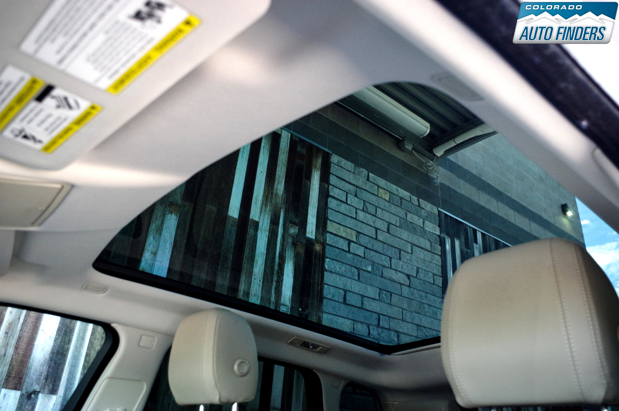 Used 2016 Land Rover Range Rover Evoque SE Premium image 14