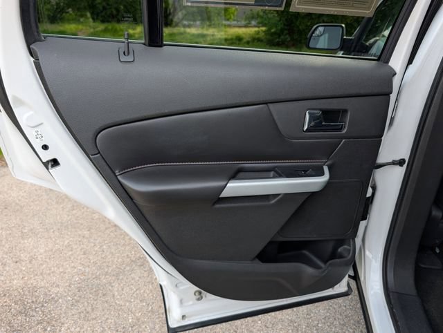 Used 2013 Ford Edge Limited FWD image 32