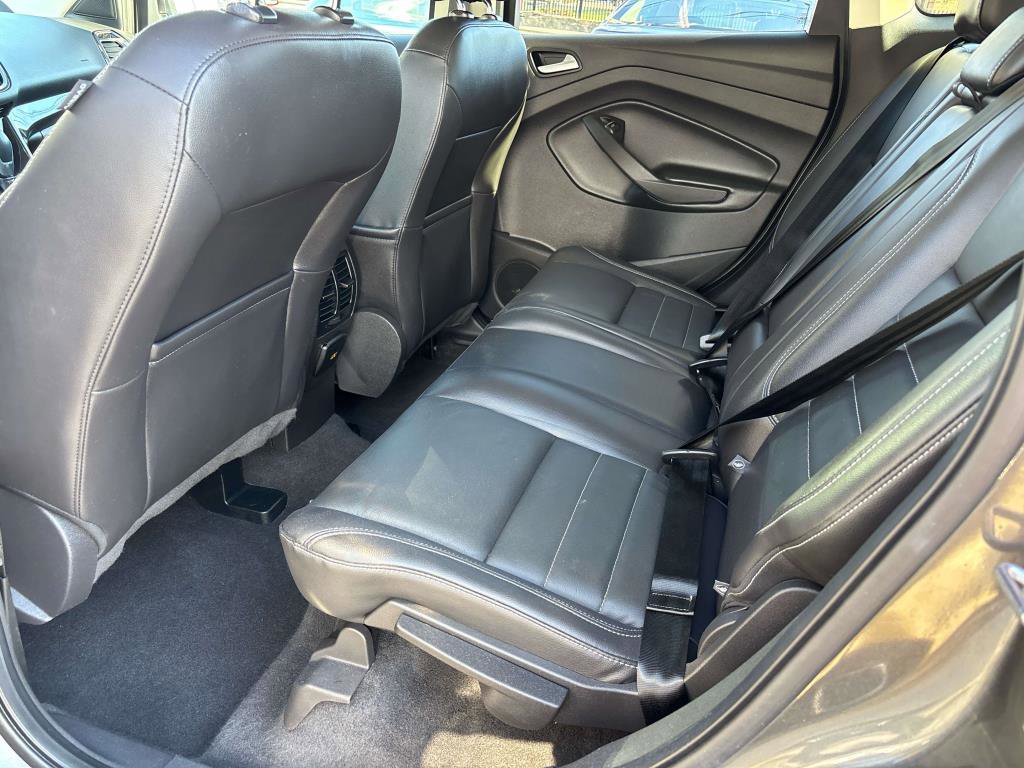 Used 2016 Ford Escape Titanium image 10