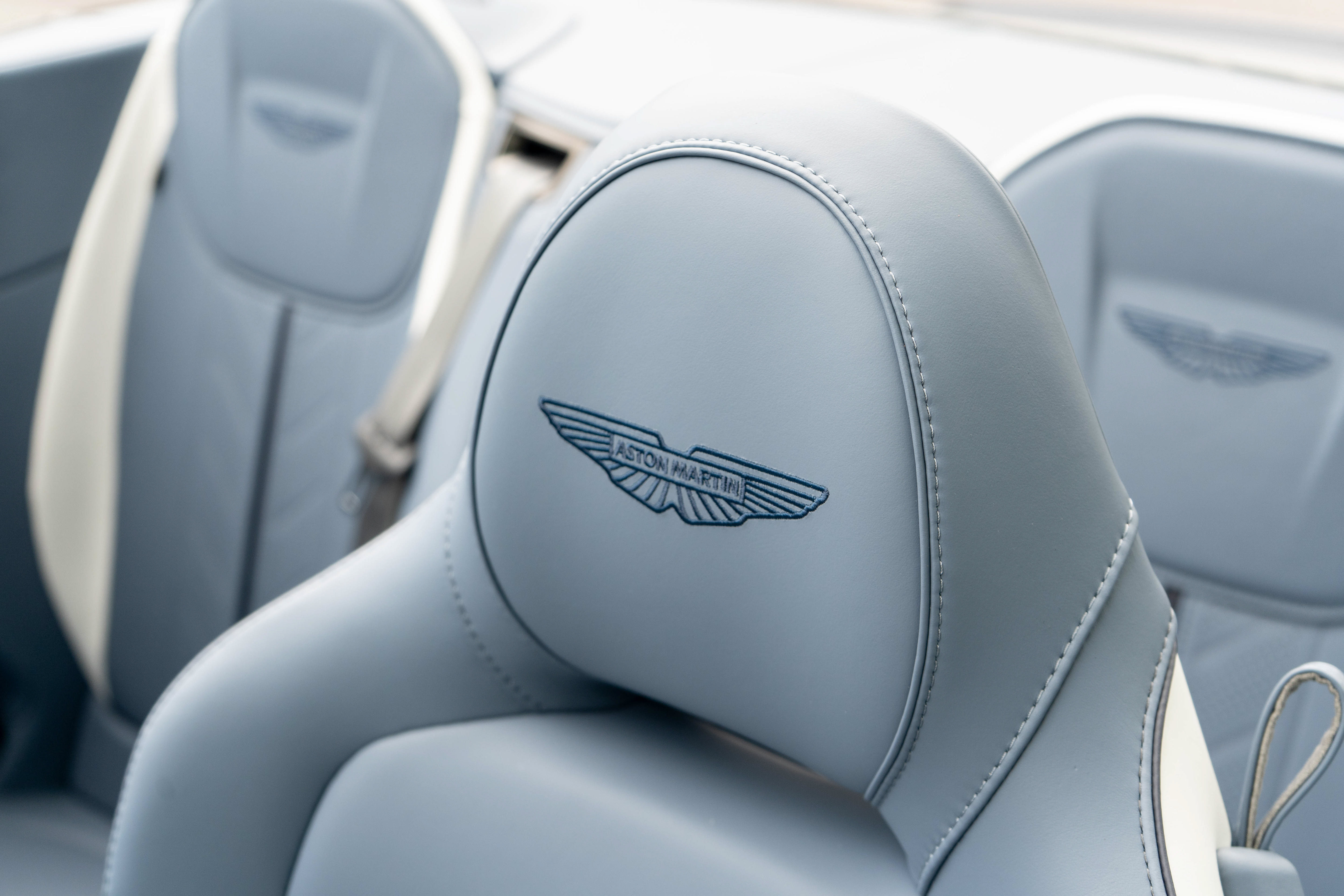 New 2026 Aston Martin DB12 Convertible RWD image 5