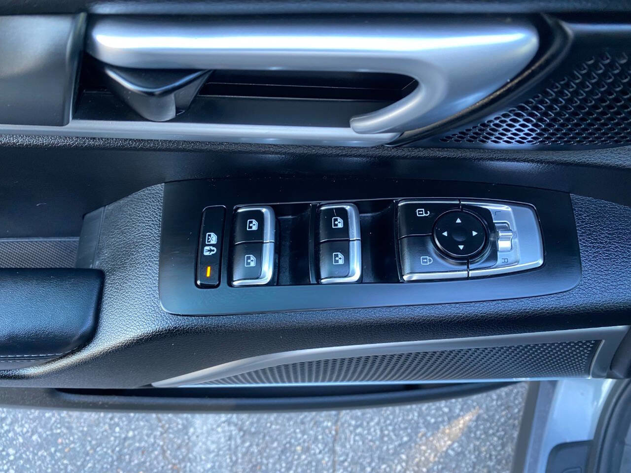 Used 2020 Kia Telluride S image 16