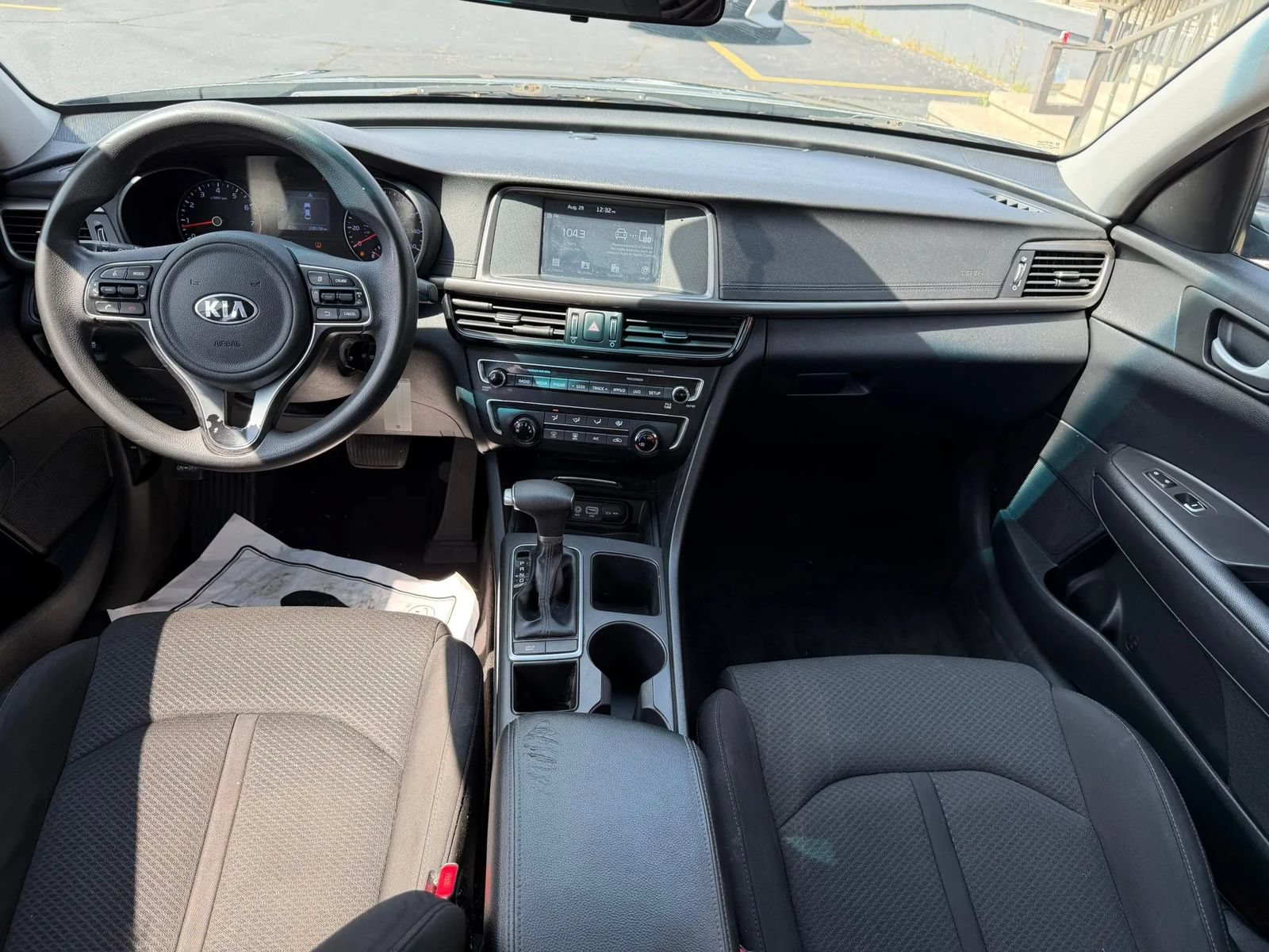 Used 2018 Kia Optima LX FWD image 15