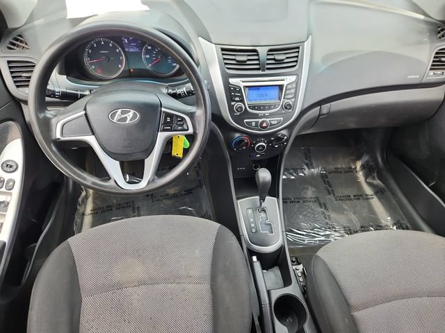 Used 2012 Hyundai Accent GS FWD image 9