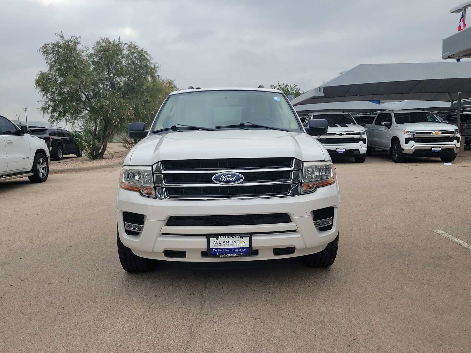 Used 2017 Ford Expedition EL XLT w/ Equipment Group 202A RWD video 3