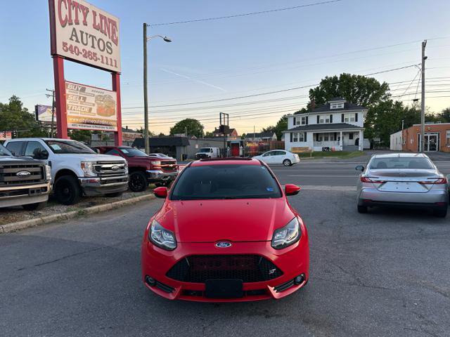 Used 2013 Ford Focus ST FWD image 3