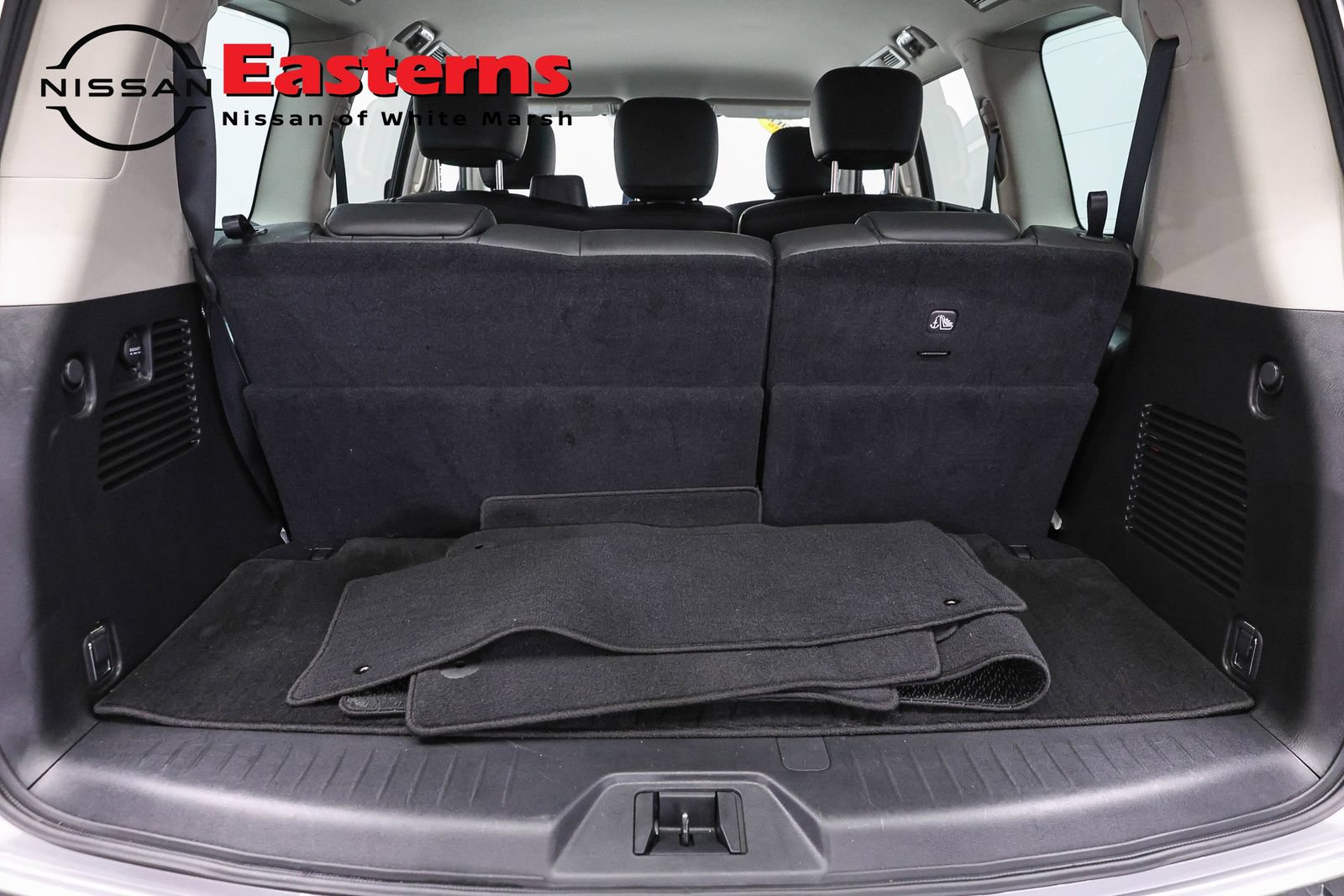 Used 2023 Nissan Armada SV AWD/4WD image 9