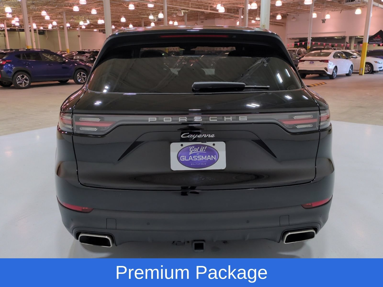Used 2022 Porsche Cayenne w/ Premium Package AWD/4WD image 4