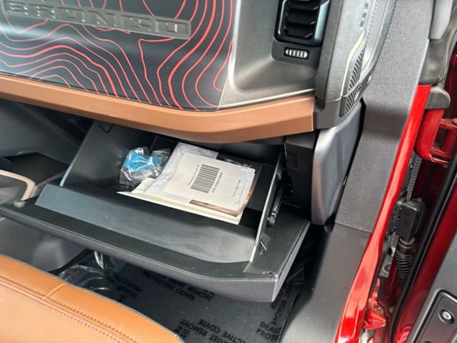 Used 2024 Ford Bronco Outer Banks image 30