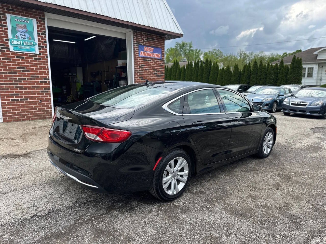 Used 2017 Chrysler 200 Limited Platinum FWD image 6