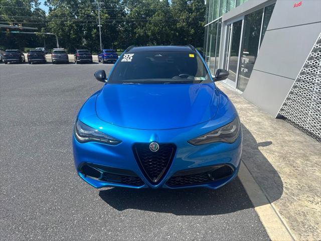Used 2025 Alfa Romeo Stelvio Sprint AWD/4WD image 33