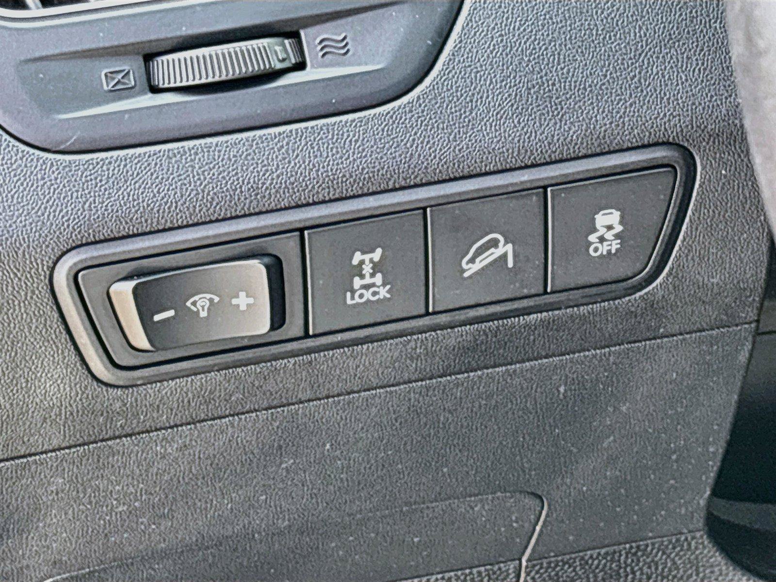 Used 2010 Hyundai Tucson GLS w/ Popular Equipment Pkg 2 AWD/4WD image 13