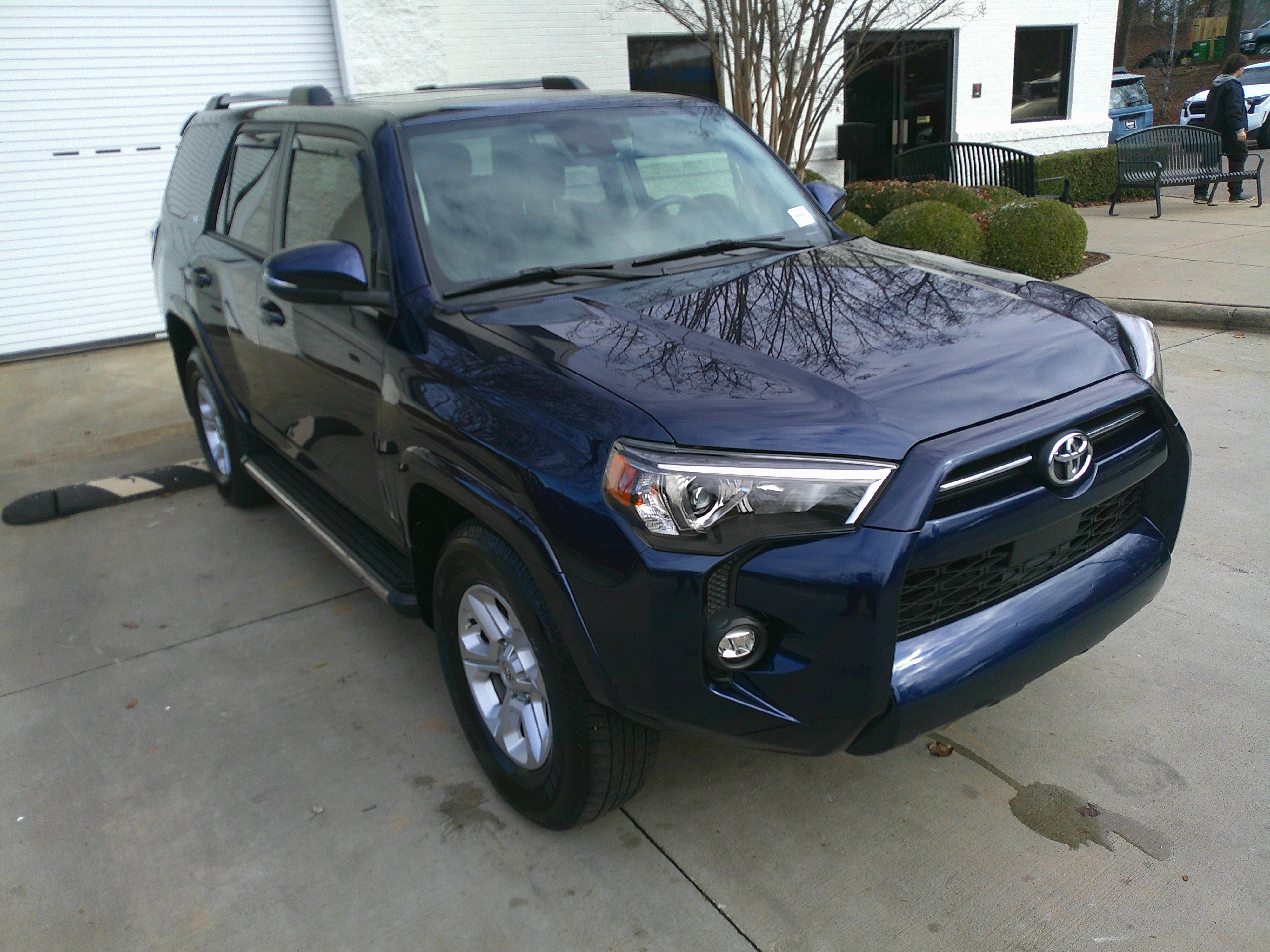Used 2022 Toyota 4Runner SR5 Premium image 2