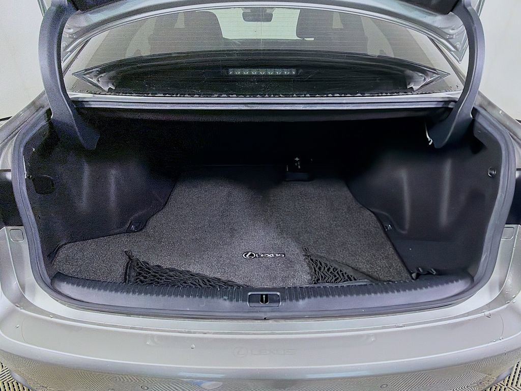 Used 2020 Lexus IS 350 F Sport w/ F Sport Package RWD image 29