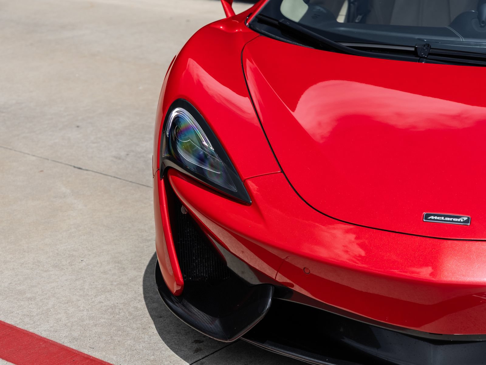 Used 2016 McLaren 570S Coupe RWD image 27