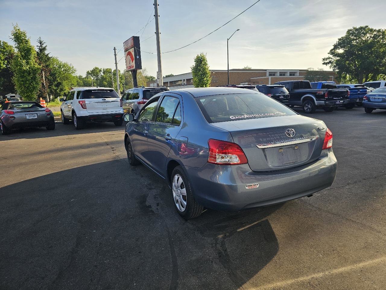 Used 2012 Toyota Yaris Sedan FWD image 8