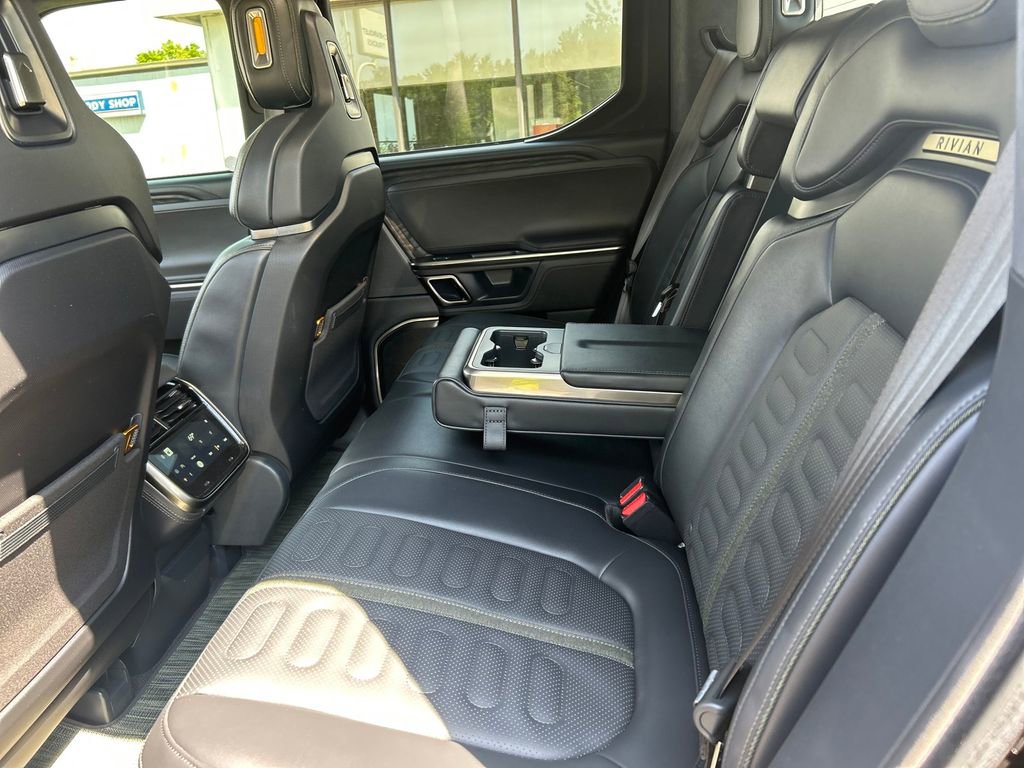 Used 2023 Rivian R1T Adventure AWD/4WD image 29
