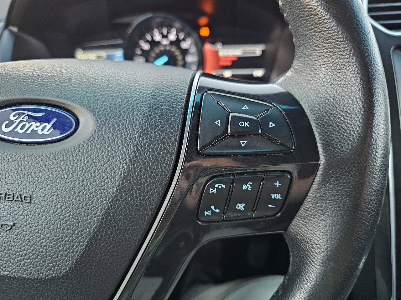 Used 2016 Ford Explorer Limited image 47