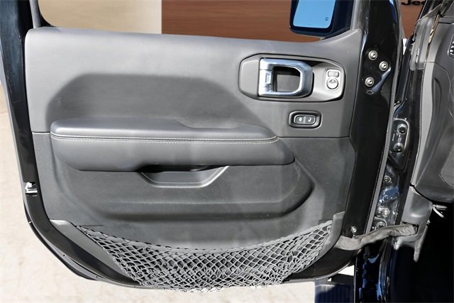 Used 2022 Jeep Gladiator Overland w/ Popular Equipment Package image 23