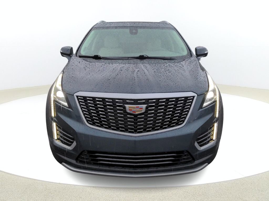 Used 2020 Cadillac XT5 Premium Luxury AWD/4WD image 2