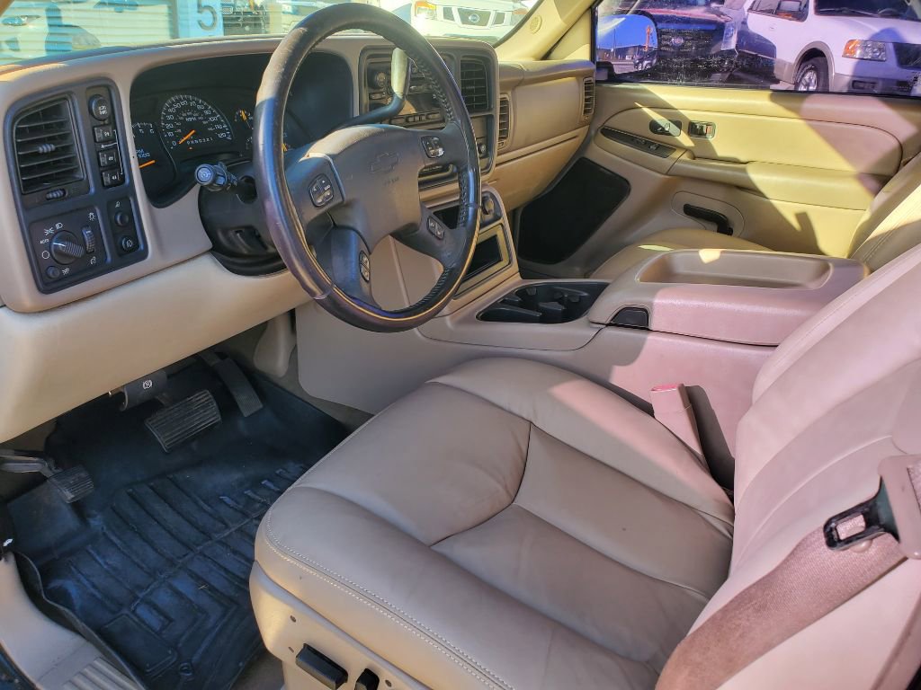 Used 2006 Chevrolet Avalanche Z71 w/ Sun And Sound Package image 16