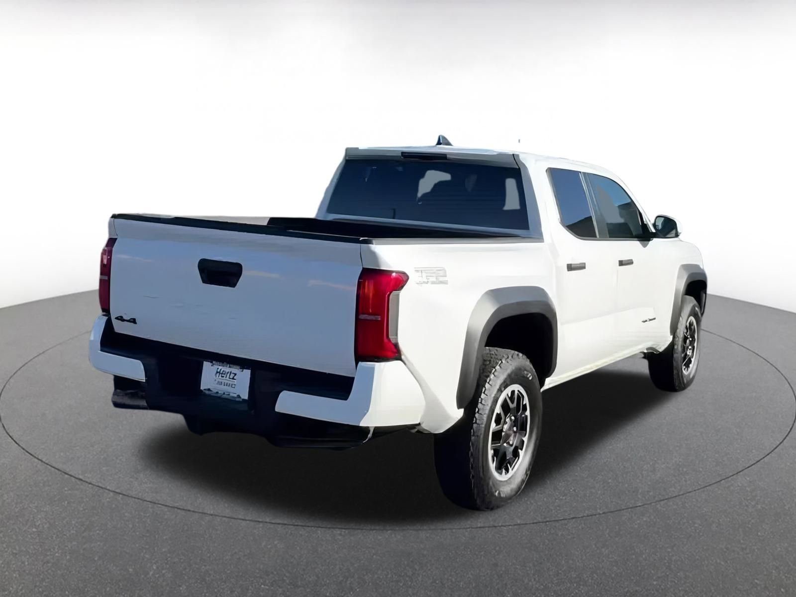 Used 2025 Toyota Tacoma SR image 11