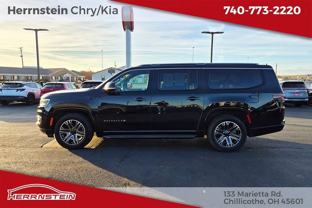 Used 2024 Jeep Wagoneer L Series II w/ Flexible Seating Group image 4