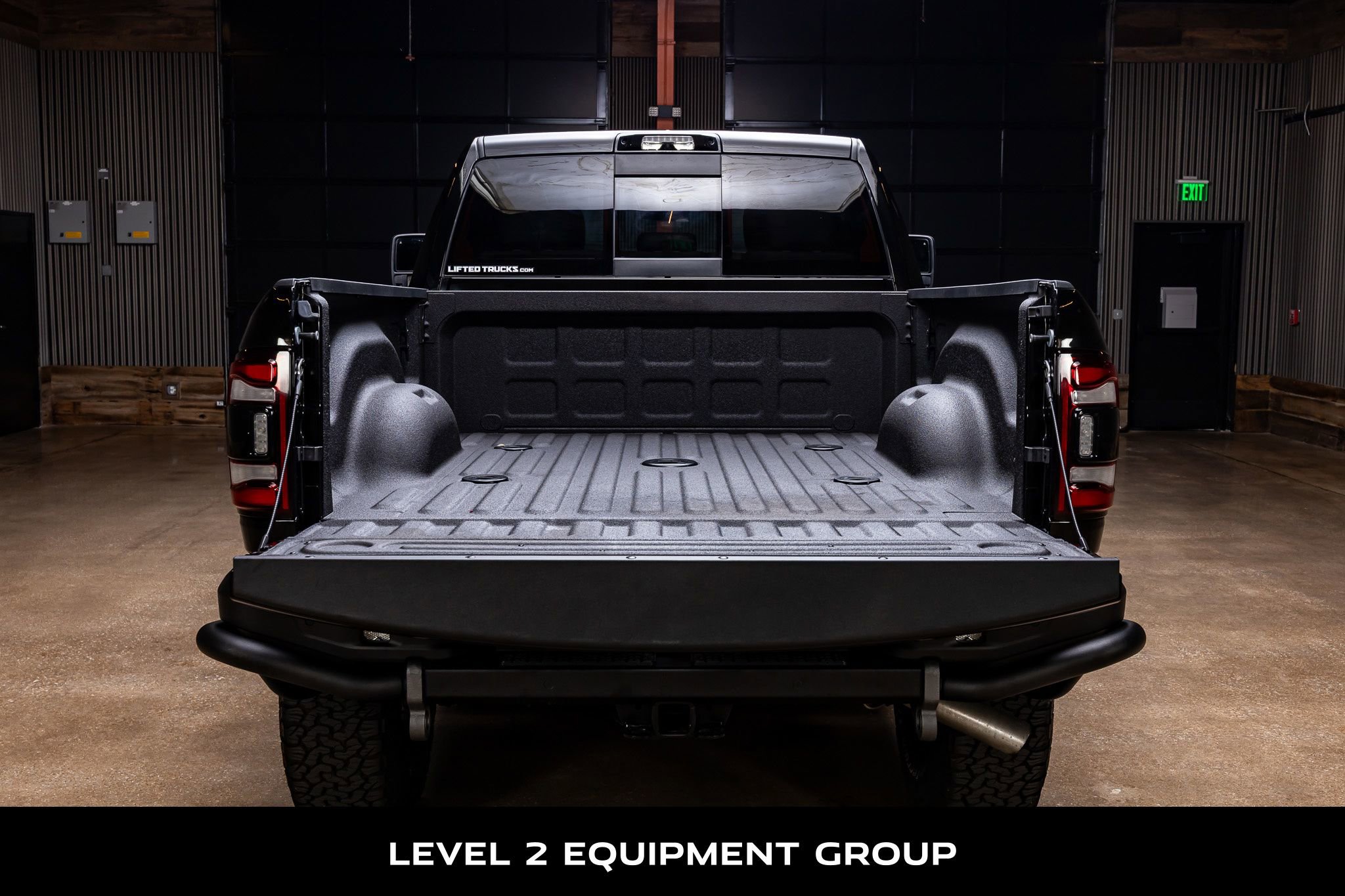 Used 2024 RAM 2500 Big Horn w/ Night Edition AWD/4WD image 8